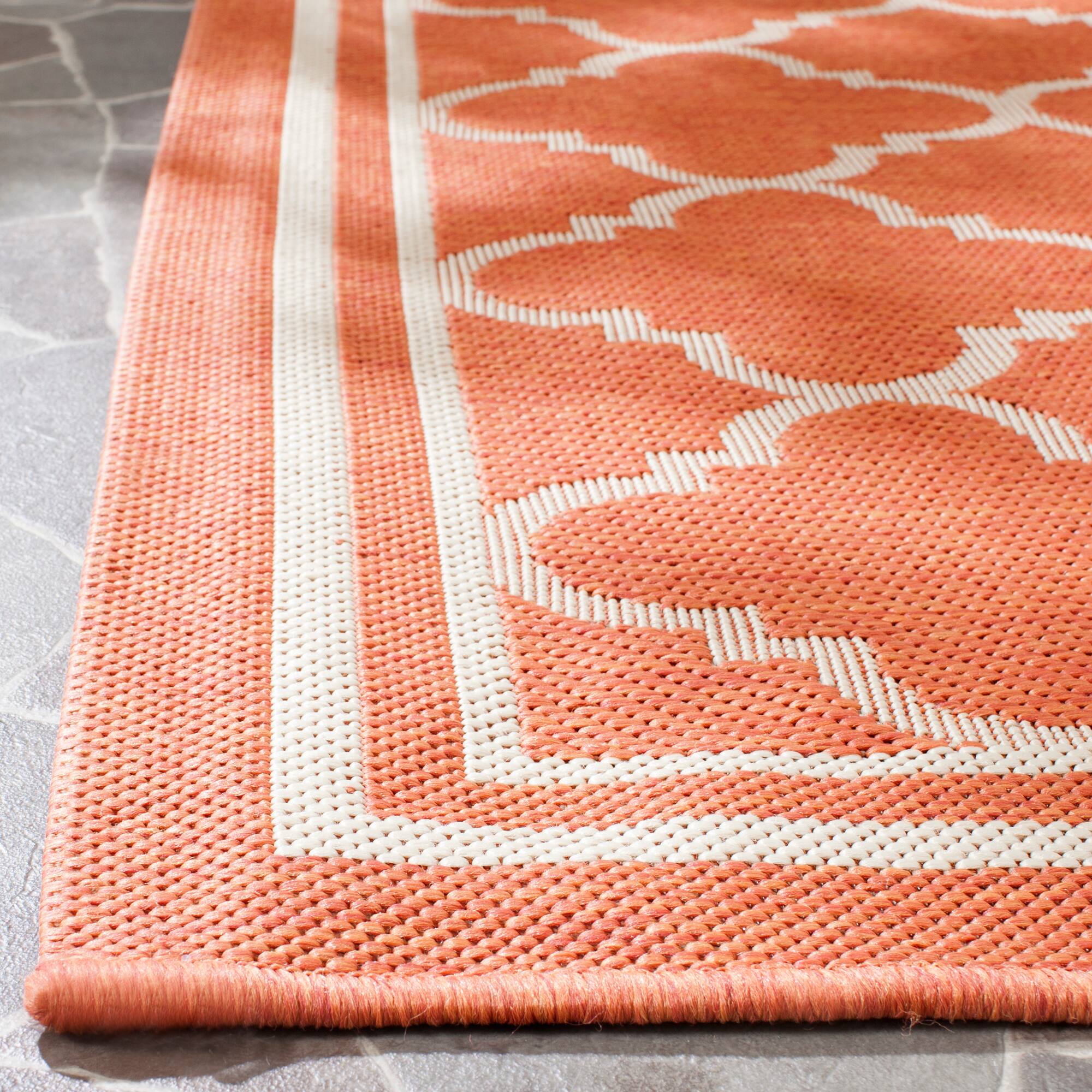 Courtyard Quatre Border Rug